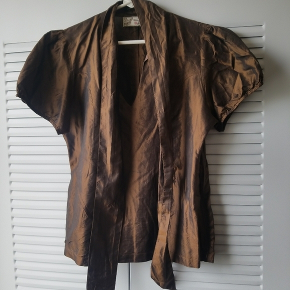 Glam Vintage Silk Blouse - Picture 4 of 6